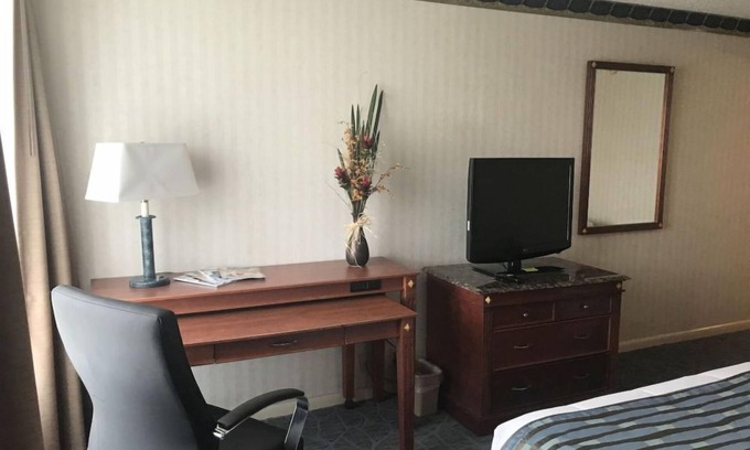 Cheat Lake Apartamento | Tranquil Retreat: Lakeview Golf Resort Hotel