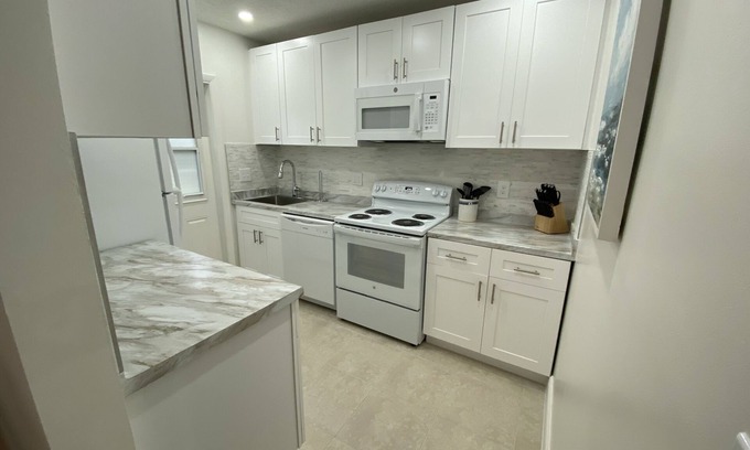 Sailboat Bend Apartamento | Tranquil Sailboat Bend Hideaway - 2 Bedroom Bliss