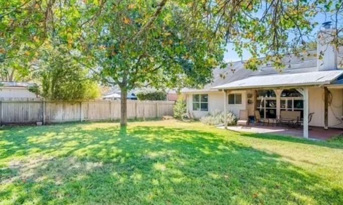 Springbrook Casa | Espacioso, y Amigable con Mascotas ¡Escapada Cerca de Austin y Round Rock!
