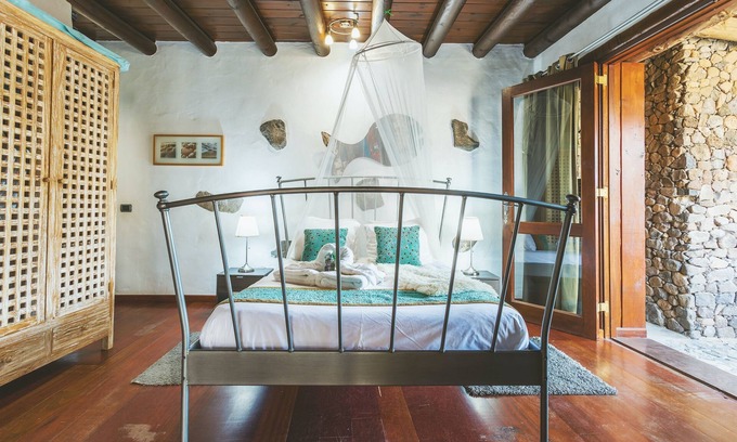 Tabayesco Cabaña | Estudio Tranquilo: Eco Casita, muy cerca de la playa de arena, piscina, parque de juegos, WIFI