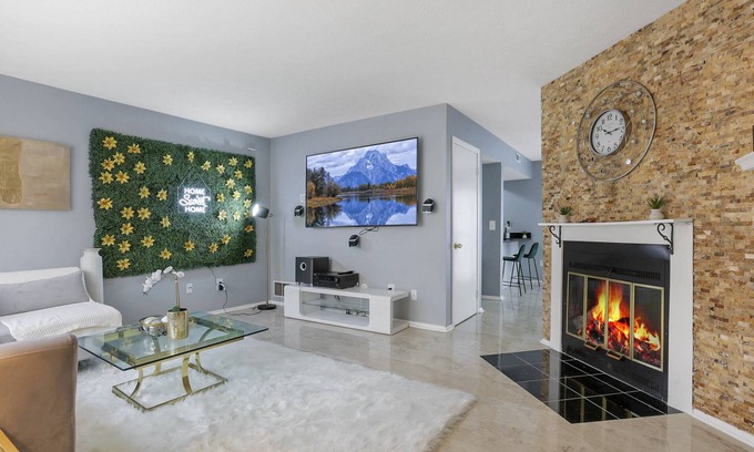 Columbus Casa | Tranquil Townhome