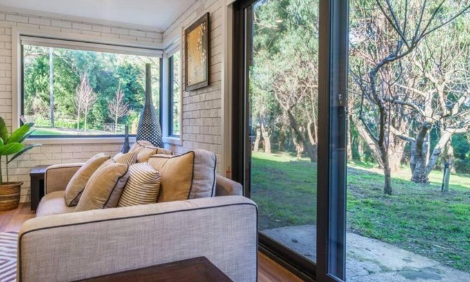 Red Hill South Casa | Tranquil Vibes in Red Hill