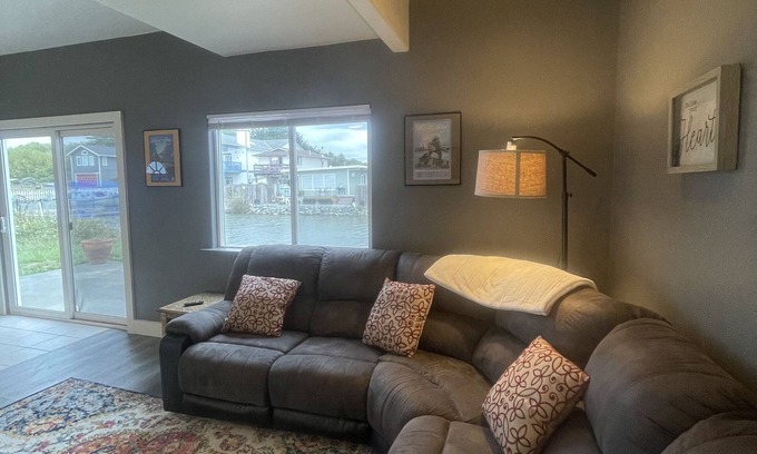 Eureka Apartamento | Tranquil waterfront