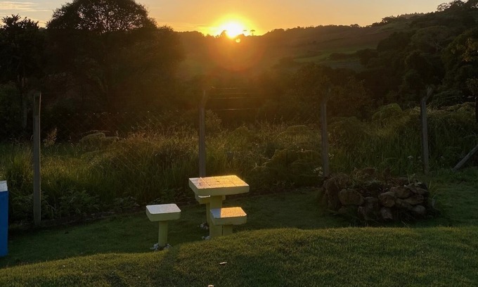Ibiuna Cabaña | Tranquilidade e um Nascer do sol de Tirar o Fôlego!