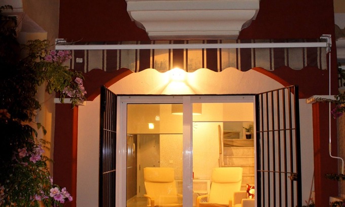 Lepe Casa | Tranquilidad y vistas al Golf