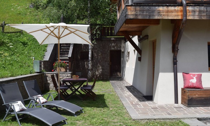 San Giovanni di Fassa Apartamento | Tranquilidad, naturaleza, sol y unas maravillosas vistas a los chalets maravillosos en los Dolomitas