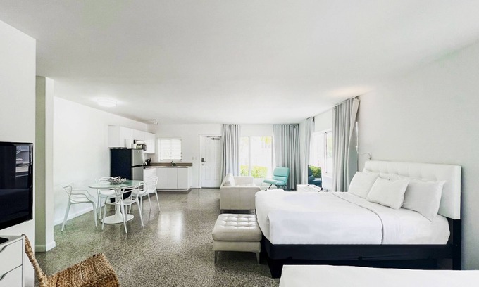 East Fort Lauderdale Hotel | Tranquilo A North Beach Village Resort Hotel