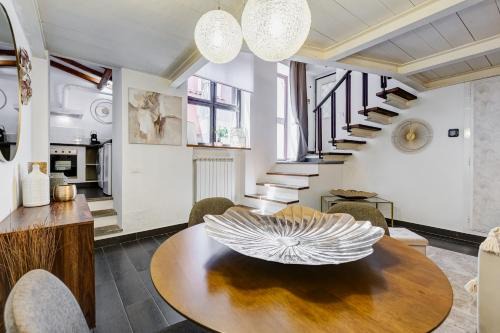 Trastevere Apartamento | Trastevere Piazza Trilussa Royal Orchid apartment