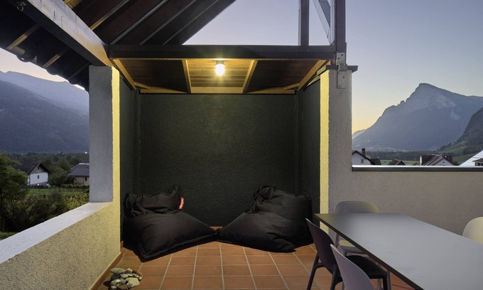 Flasch Casa | Traum-ferienhaus für bis zu 11 Personen im Schönsten Dorf der Schweiz