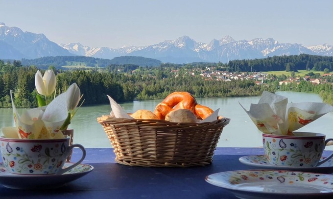 Lechbruck Casa | Traumhaft Gelegenes Ferienhaus 39 - mit Panoramablick Über den Lechsee und die B
