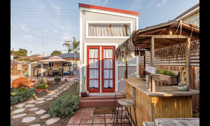 Stockton Casa | Travelers Tiny Home Oasis con bañera de hidromasaje
