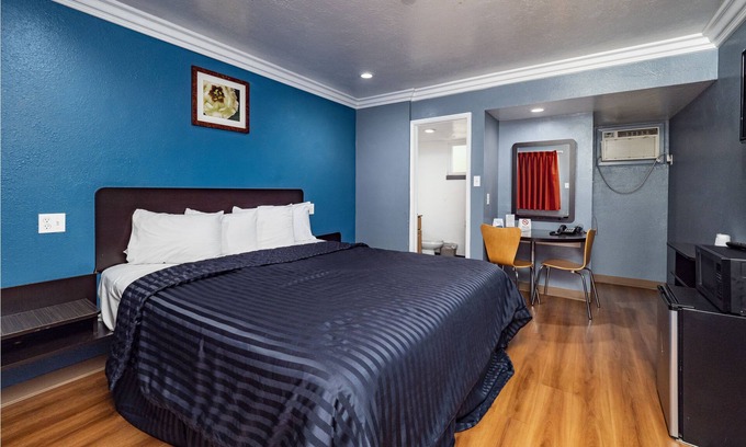 Boulevard Park Hotel | Travelodge by Wyndham Sacramento Convention Center