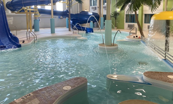 Winnipeg Hotel | Travelodge by Wyndham Winnipeg Airport