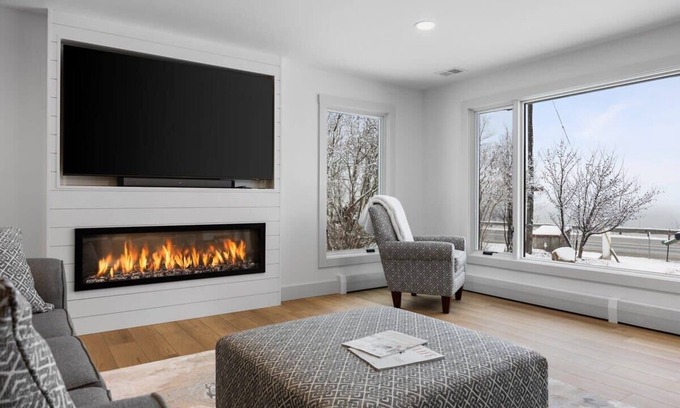 Greilickville Casa | Traverse City Elmwood Ranch - Dog Friendly!