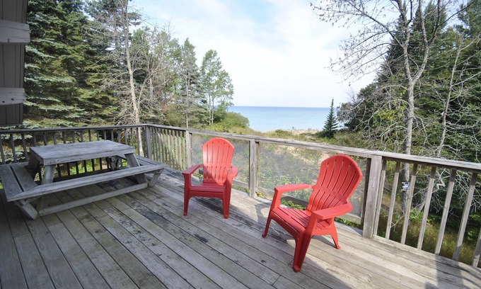 Kewadin Cabina | Traverse City Lake Michigan Priv Alquiler de casa frente al mar de domingo a domingo
