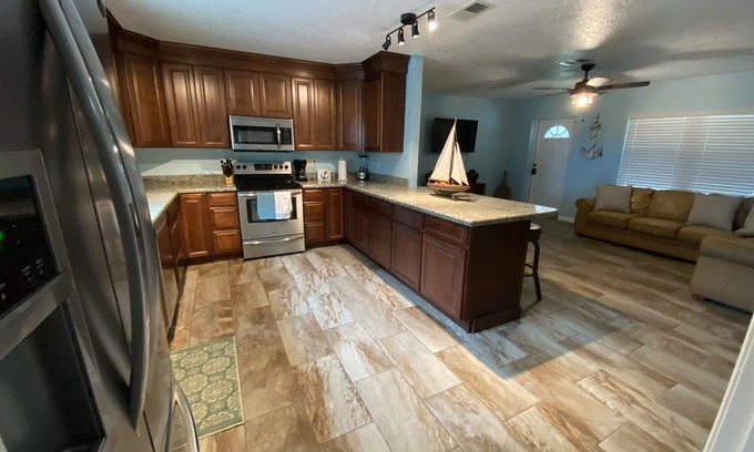 Vero Beach Casa | ¡COTIZADA RECIENTEMENTE! Treasure Coast Hidden Gem a 2 millas de las playas!