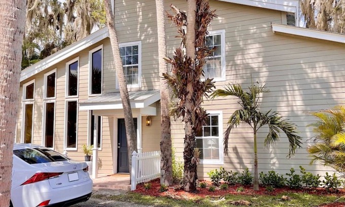 White City Casa | Treasure Coast Retreat
