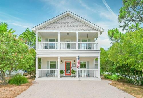 West Panama City Beach Casa | Treasure Palms - Golf Cart- Bikes - Arcade- Peloton- Near Rosemary - Community Pool