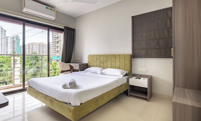 Bandra East Apartamento | Treat Homes Service Apartment in BKC Sindhuratna 503
