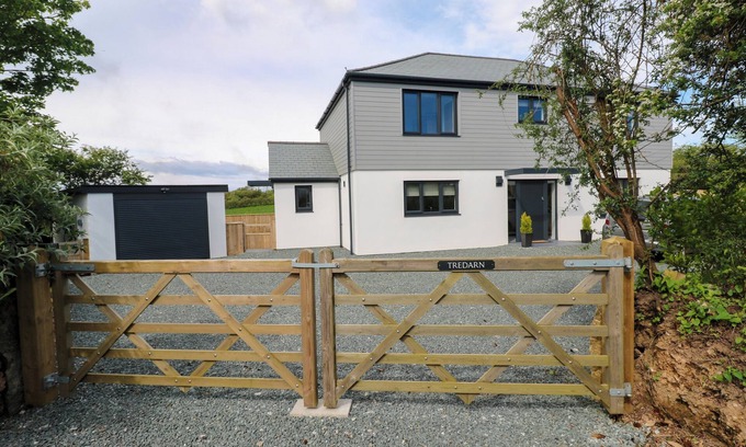 Connor Downs Cabaña | TREDARN, pet friendly, character holiday cottage in Connor Downs