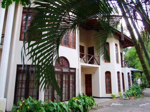 Anniwatta Casa | Tree Breeze Inn