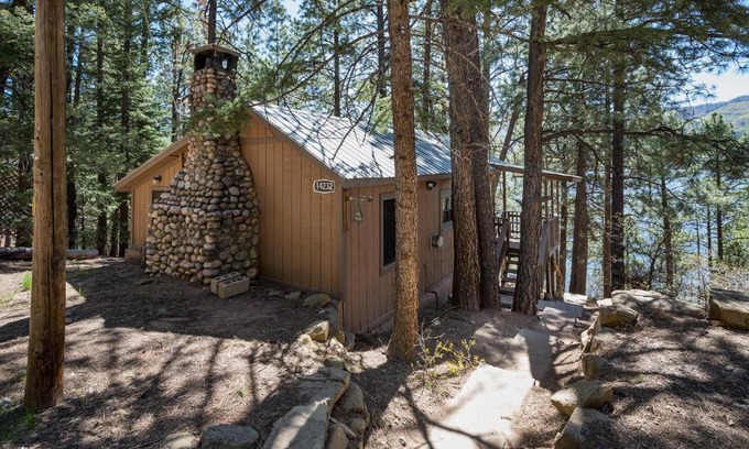 Bayfield Casa | Tree House Cabin on Vallecito Lake
