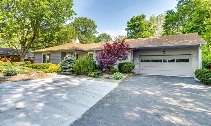 Indianapolis Casa | Tree-Lined Indianapolis Home about 10 Mi to Downtown!