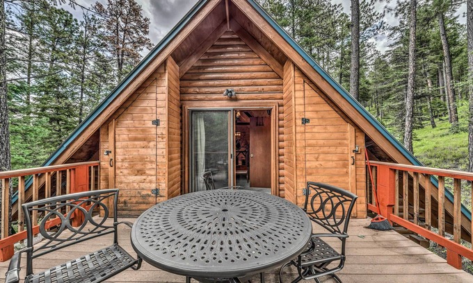 Ruidoso Cabaña | Tree-lined 'polly's Perch' w/ Mountain Views!
