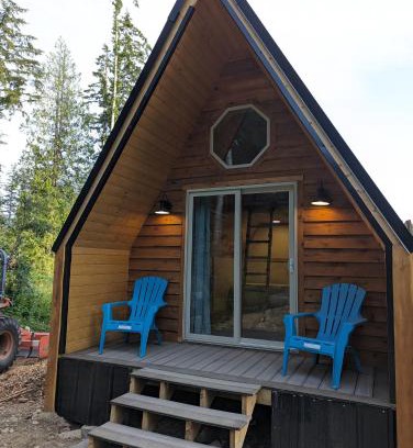 Brew Bay Casa | Tree Ring Cabin on 33 Acres