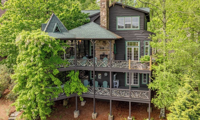 Cashiers Casa | Tree top is a 5-star mountain home with majestic views and easy lake access!