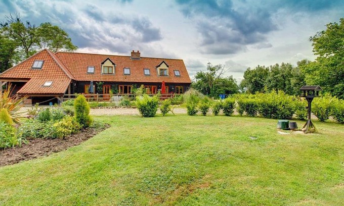 Bungay Casa | Tree Tops