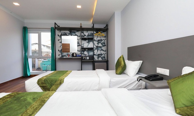 Bangalore City Center Hotel | Treebo Apple Villa