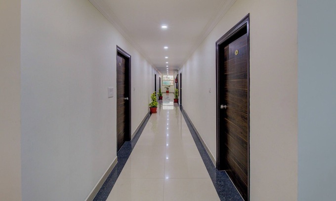 Jalahalli Hotel | Treebo Fortune Stay Inn