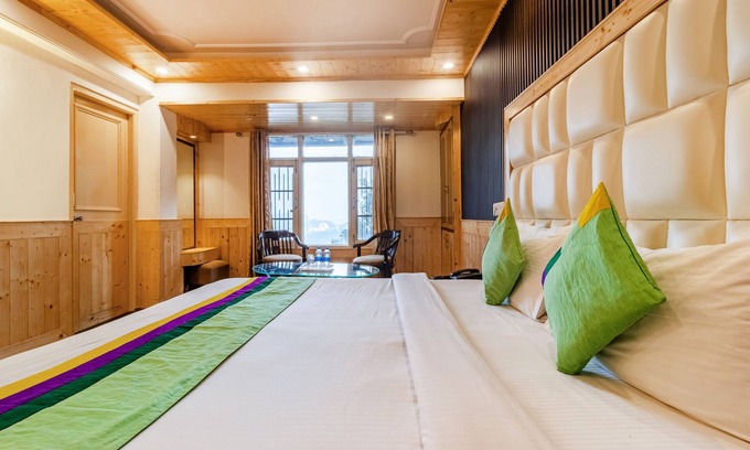 Shimla Hotel | Treebo Greenland, Mall Road