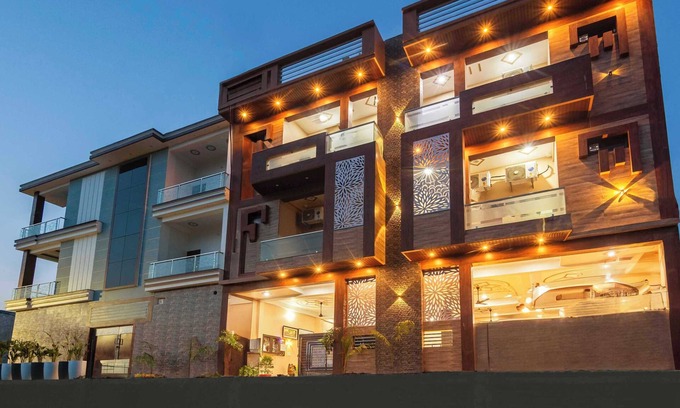 Faizabad Hotel | Treebo Ramayan Suites Ayodhya