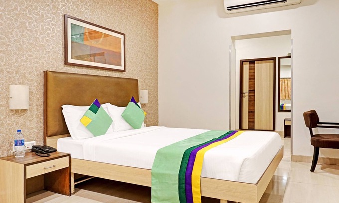 Central Pune Hotel | Treebo Trend Madhav International