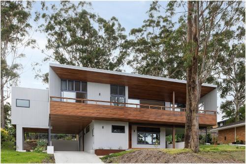 Smiths Lake Casa | Treehaus Escape - Smith's Lake