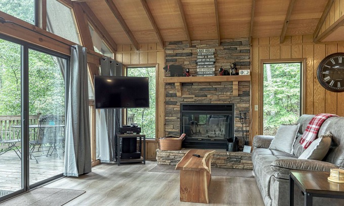 Wright City Chalet De Esquí | 1743 Little Bear Lodge por Sarah Bernard