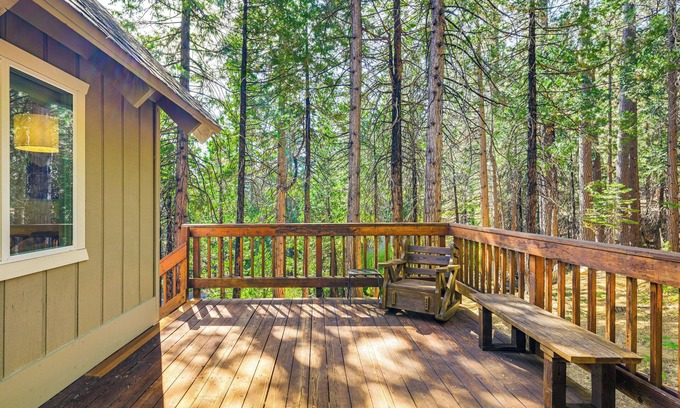 Cold Springs Cabina | Treelined Retreat: Cozy Cold Springs Cabin