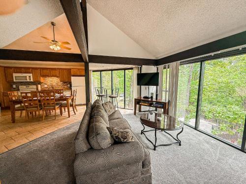 Village of Four Seasons Casa | Treetop 3bd3badeckpoolsgrilldock-sleeps 8pp