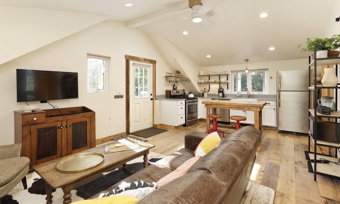 Carbondale Apartamento | Treetop Haven | D/T Carbondale, Deck, Views