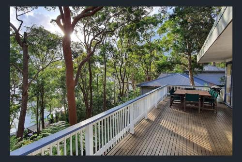 Newport Casa | Treetop Retreat Northern Beaches with Stunning Pittwater Bay Views