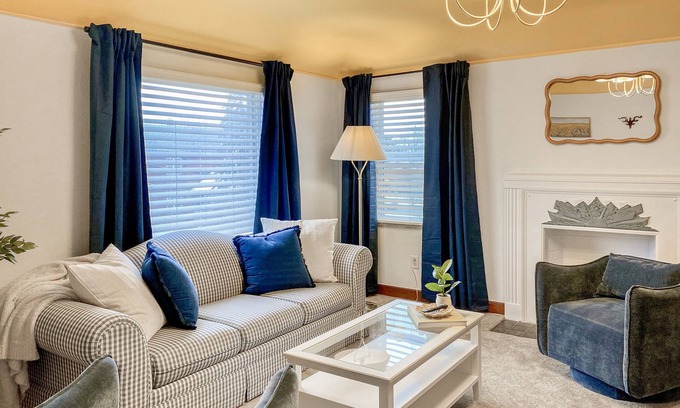 Grandview Heights Condominio | Treetop Suite - Sauna - King Bed - Garage
