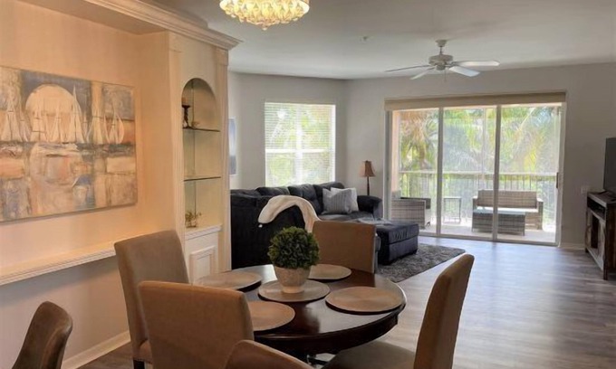 Tropical Cove Condominio | Treetop Treasure at Lexington CC Golf Village