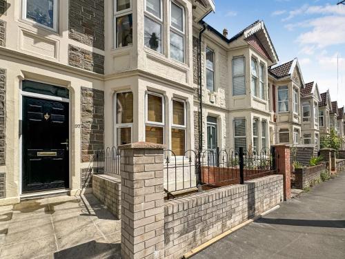 Bristol Casa | Treetops Apartment