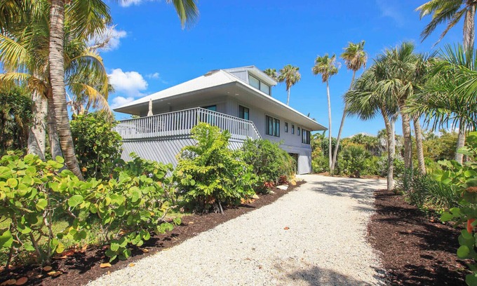 Gulf Pines Casa | Treetops - Gulf Pines Home on Sanibel Island