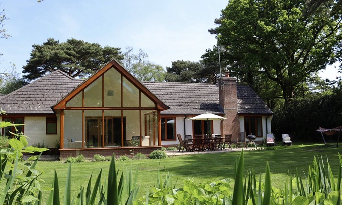 Wimborne Cabaña | Treetops is a Fabulous holiday home