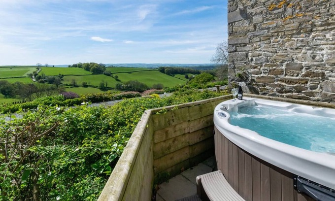 Kingswood Casa | Tref y Nant in the beautiful Welshpool