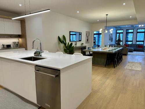 Mont-Tremblant Apartamento | Tremblant Luxe 3BR Pet-friendly, Entertainment!