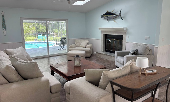 Riverhaven Village Casa | Tremendous 3-bedroom pool house in Homosassa 2600 sq ft executive home.